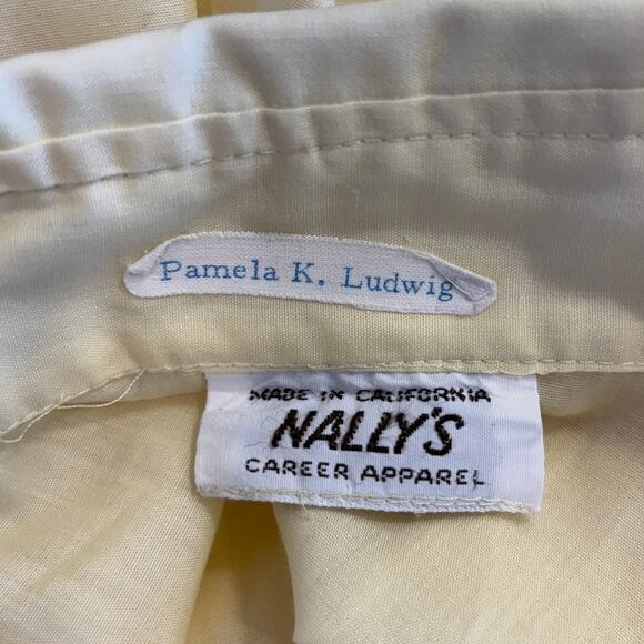 Nally's Career Apparel Yellow Vintage Monogram Hospitality Mini Dress Small - Picture 5 of 6